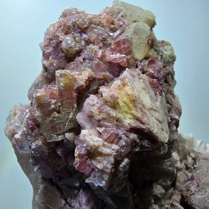 Seltene Turmalin, Elbait auf Quarz Stufe Karibib, Erongo, Namibia 78*53*47mm #13389