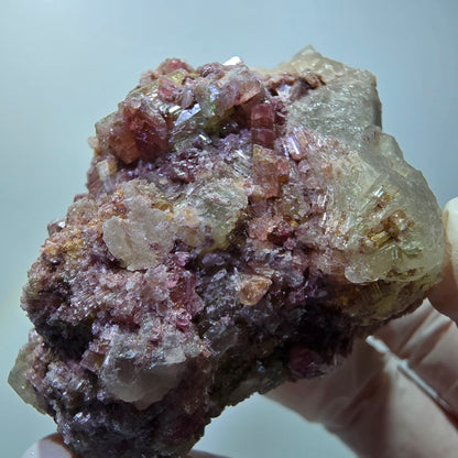 Seltene Turmalin, Elbait auf Quarz Stufe Karibib, Erongo, Namibia 78*53*47mm #13389