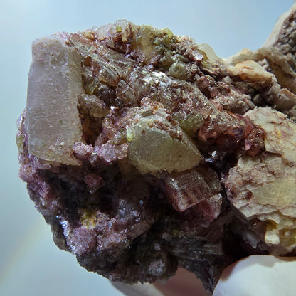 Seltene Turmalin, Elbait auf Quarz Stufe Karibib, Erongo, Namibia 78*53*47mm #13389
