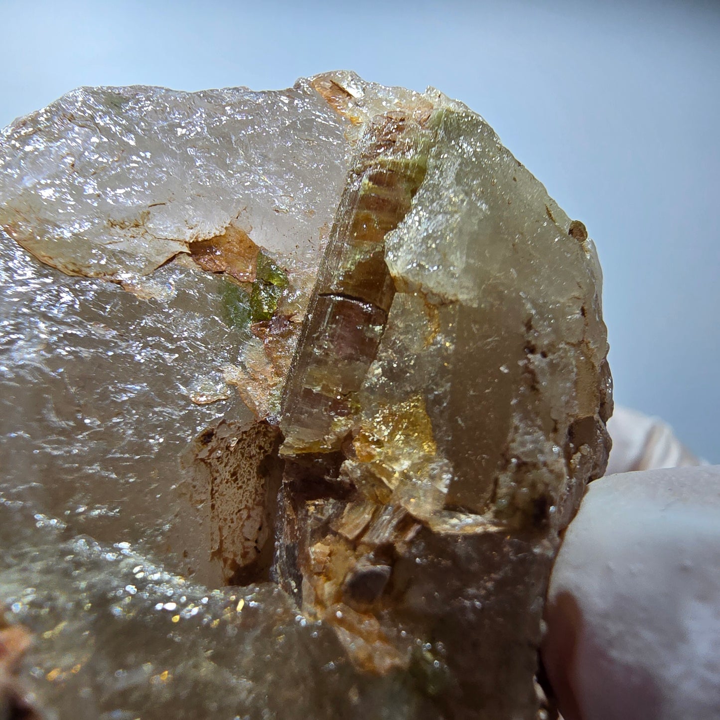 Seltene Turmalin, Verdelith, Elbait auf Quarz Stufe Karibib, Erongo, Namibia *54*46*44mm #13390