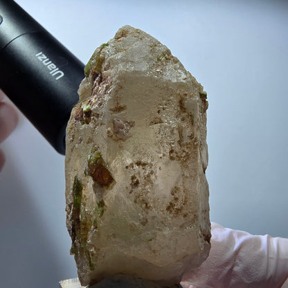 Seltene Turmalin, Verdelith, Elbait auf Quarz Stufe Karibib, Erongo, Namibia 66*37*29mm #13392