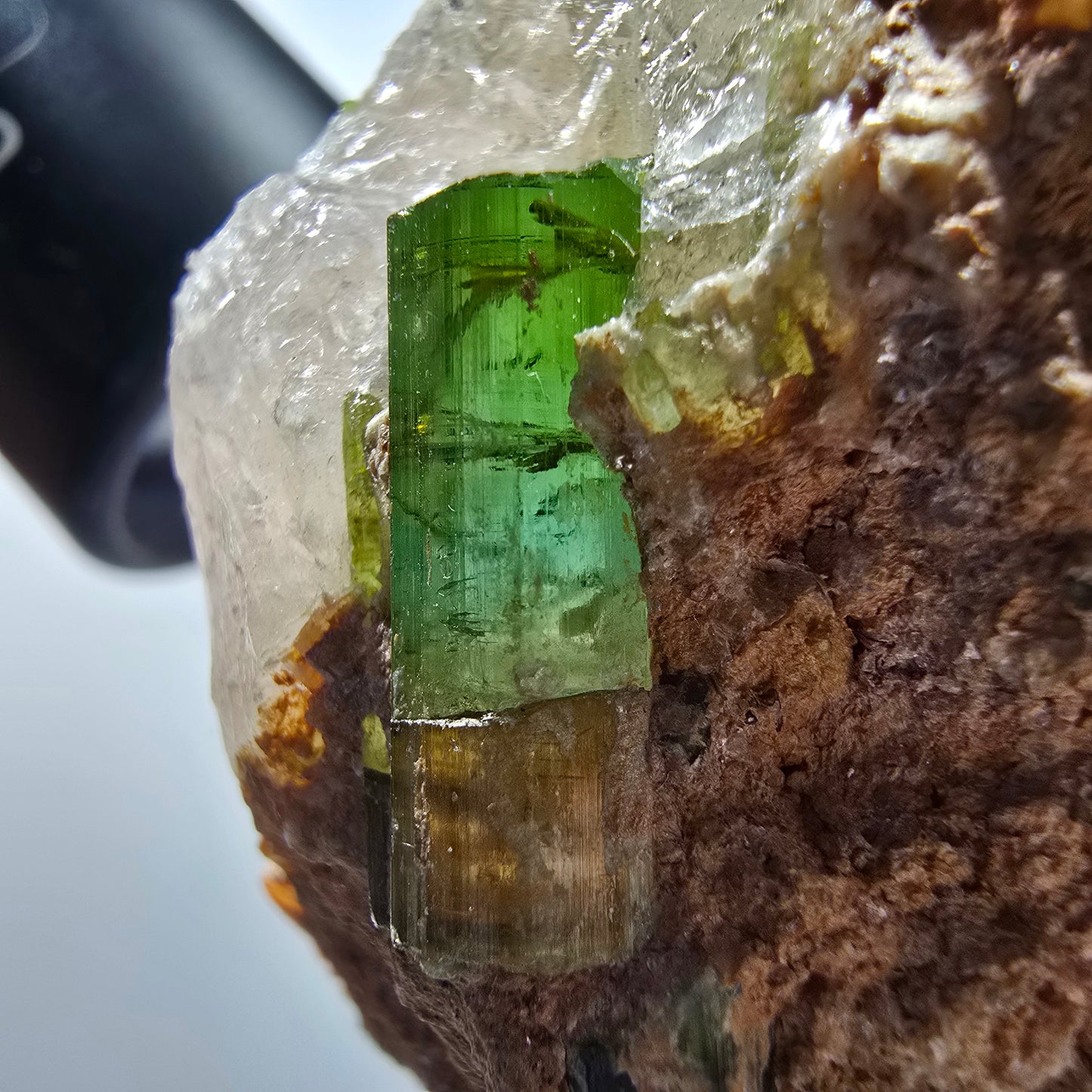 Seltene Turmalin, Verdelith auf Quarz Stufe Karibib, Erongo, Namibia 72*51*38mm #13393