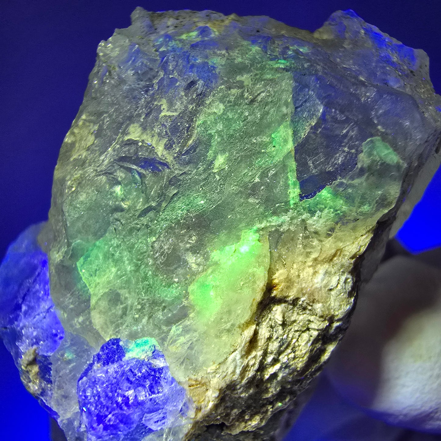 Phantom Fluorit, Hyalit Opal auf Skelett Rauchquarz Erongo, Namibia 61*29*19mm #13398