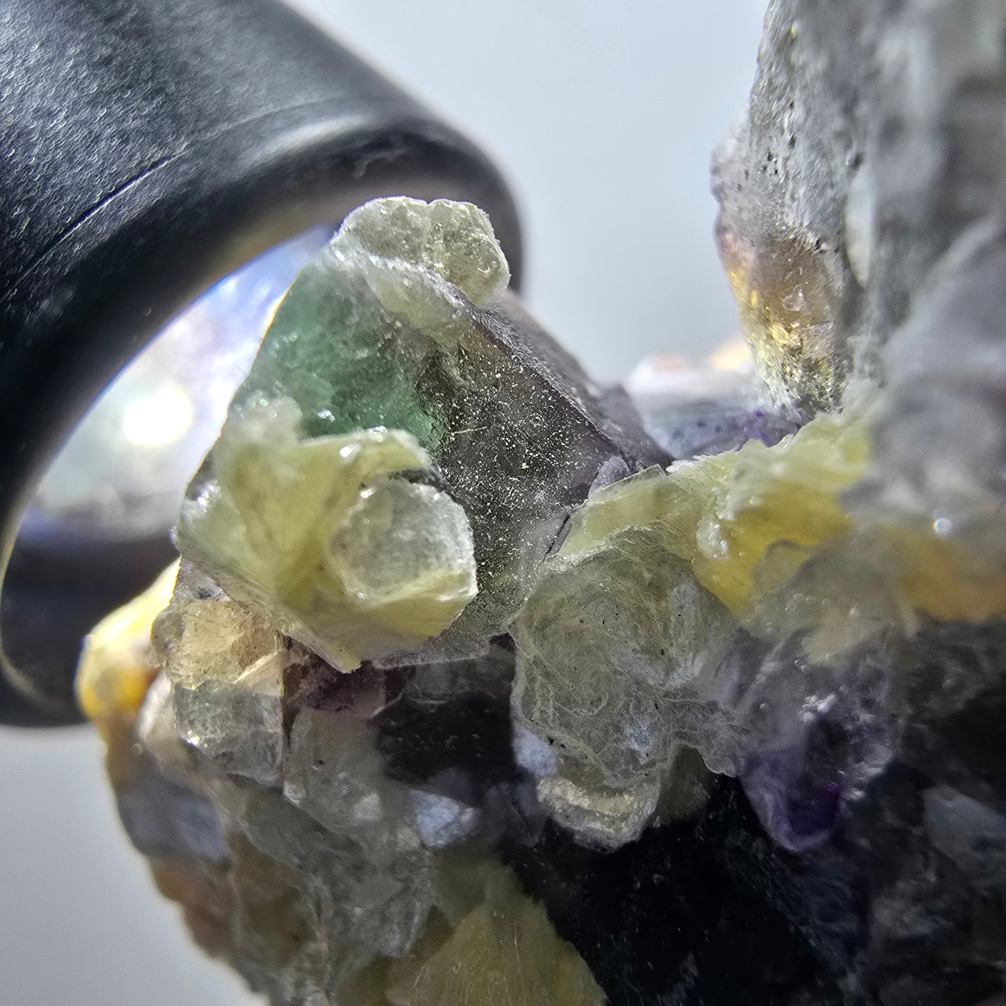 Schöne Phantom Fluorit Würfel, Muskovit Stufe Erongo, Namibia 62*44*30mm #13401