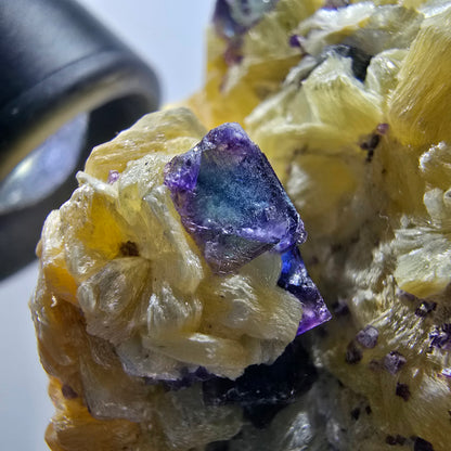Seltene Phantom Fluorit Würfel, Schörl Turmalin, Muskovit Erongo, Namibia 47*37*32mm #13406