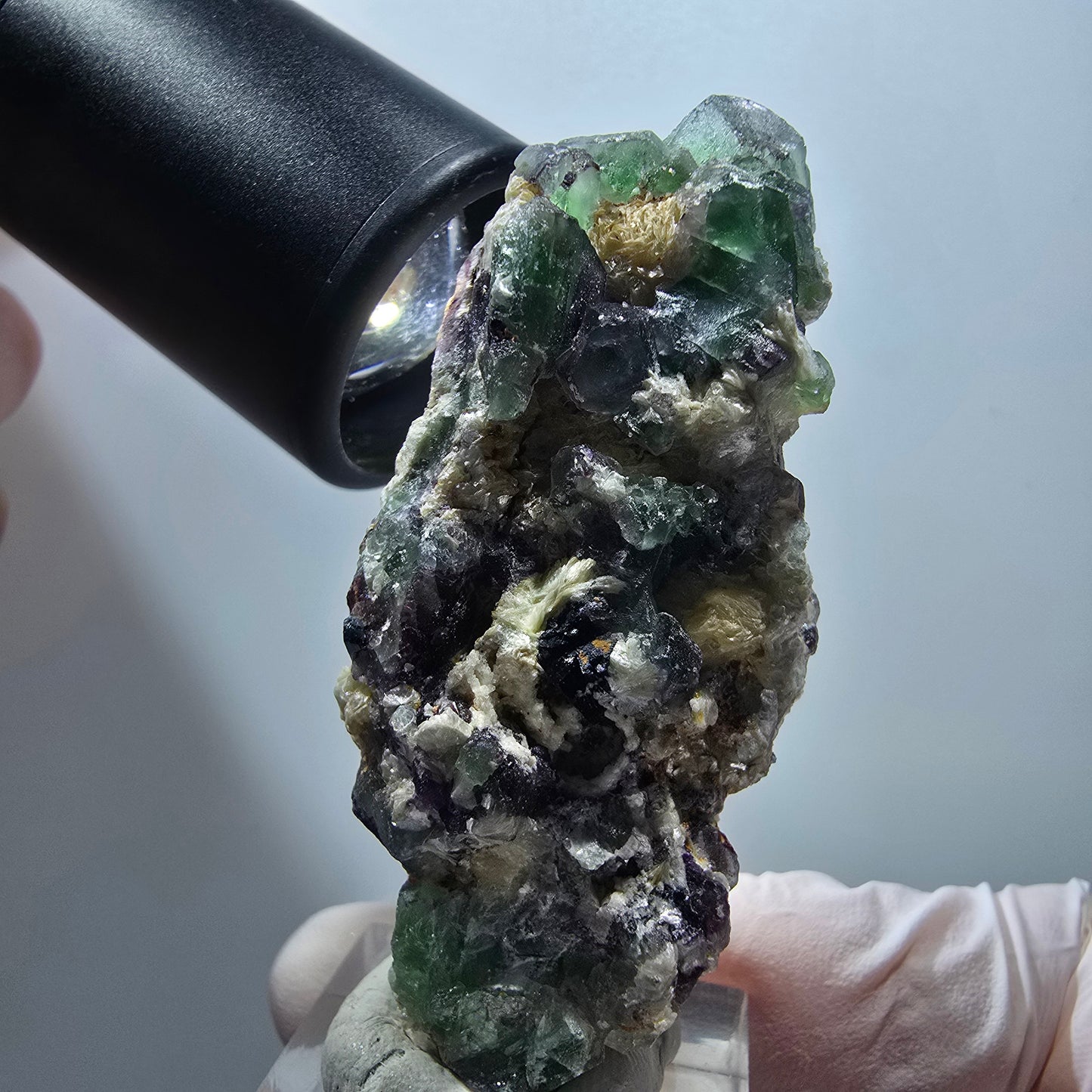 Schöne Phantom Fluorit Würfel, Schörl Turmalin, Muskovit Erongo, Namibia 63*27*25mm #13409