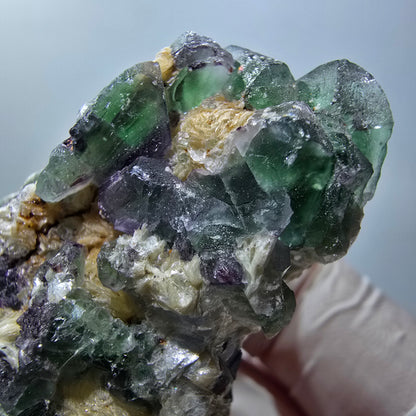 Schöne Phantom Fluorit Würfel, Schörl Turmalin, Muskovit Erongo, Namibia 63*27*25mm #13409