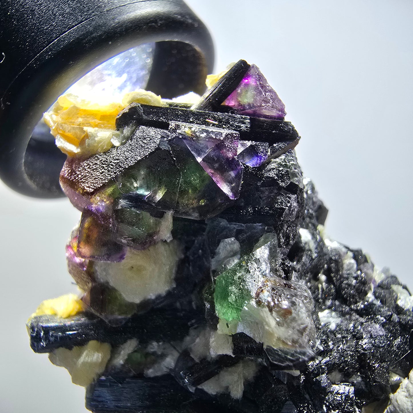 Bunte Phantom Fluorit Würfel, Schörl Turmalin, Muskovit Erongo, Namibia 42*34*29mm #13417