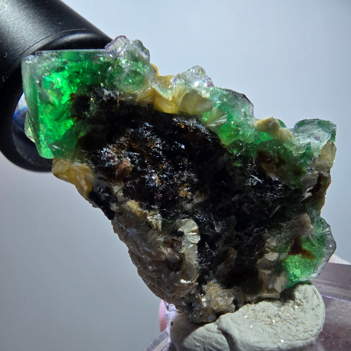 Seltene Phantom Fluorit Würfel, Muskovit Stufe Erongo, Namibia 49*31*24mm #13420
