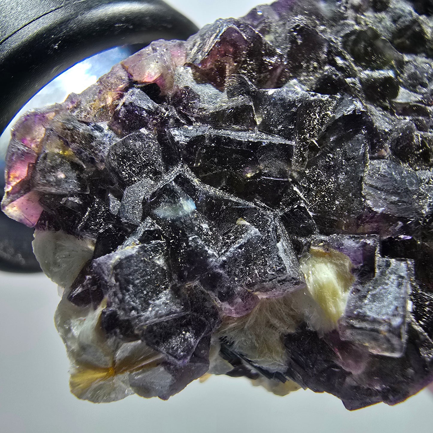 Bunte Phantom Fluorit, Schörl Turmalin, Hyalit Opal, Muskovit Erongo, Namibia 55*33*15mm #13423
