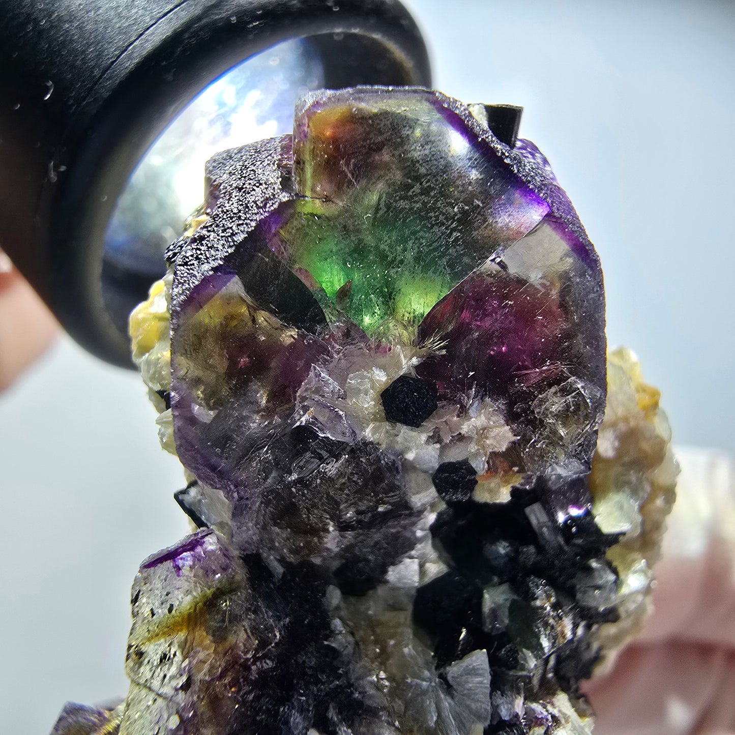 Bunte Phantom Fluorit, Schörl Turmalin, Hyalit Opal, Muskovit Erongo, Namibia 48*44*29mm #13424