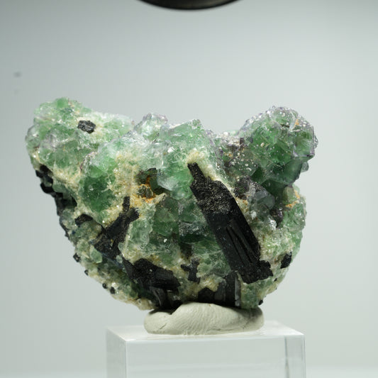 Phantom Fluorit Würfel, Schörl Turmalin, Muskovit Erongo, Namibia 49*43*30mm #13470