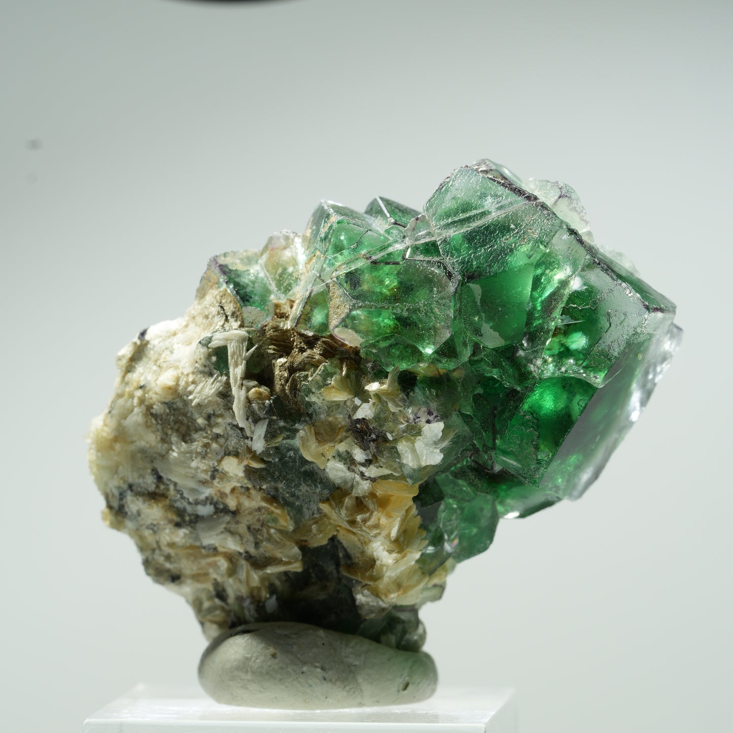 Phantom Fluorit, Schörl Turmalin, Hyalit Opal, Muskovit Erongo, Namibia 45*34*28mm #13471
