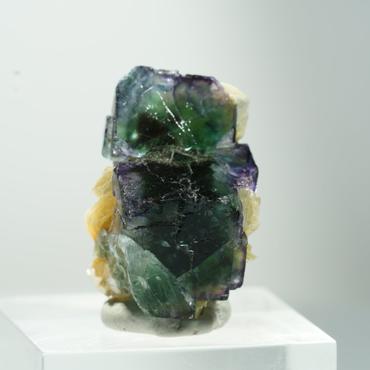 Seltene Phantom Fluorit Würfel, Muskovit Stufe Erongo, Namibia 24*17*17mm #13476