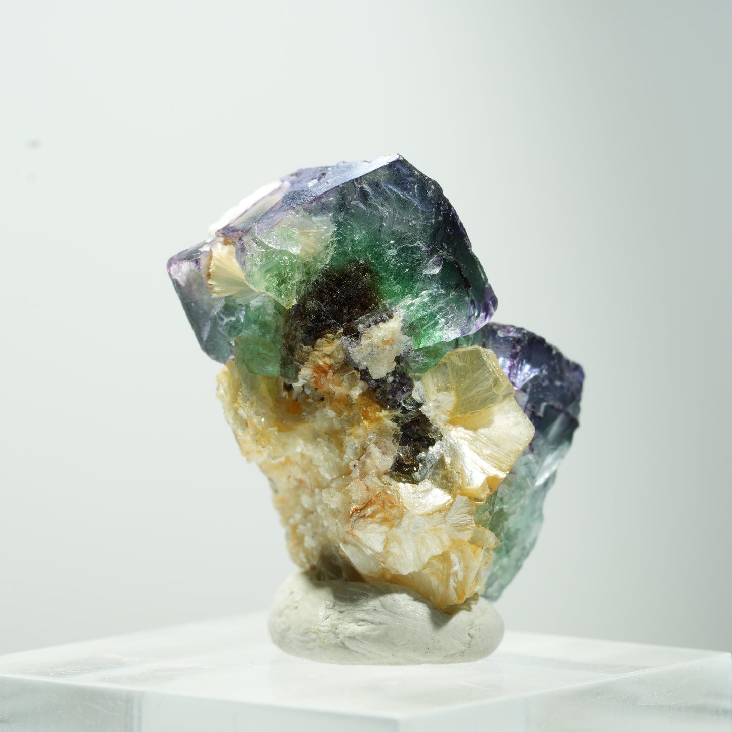 Seltene Phantom Fluorit Würfel, Muskovit Stufe Erongo, Namibia 24*17*17mm #13476