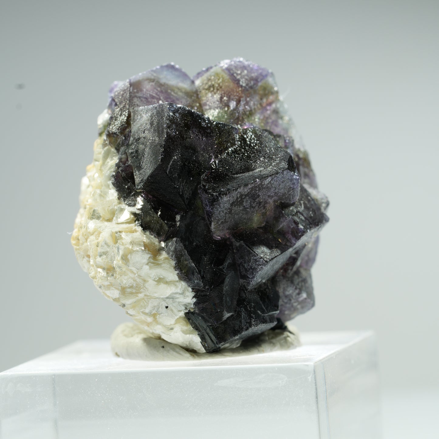 Bunte Phantom Fluorit Würfel, Schörl Turmalin, Muskovit Erongo, Namibia 35*12*11mm #13482