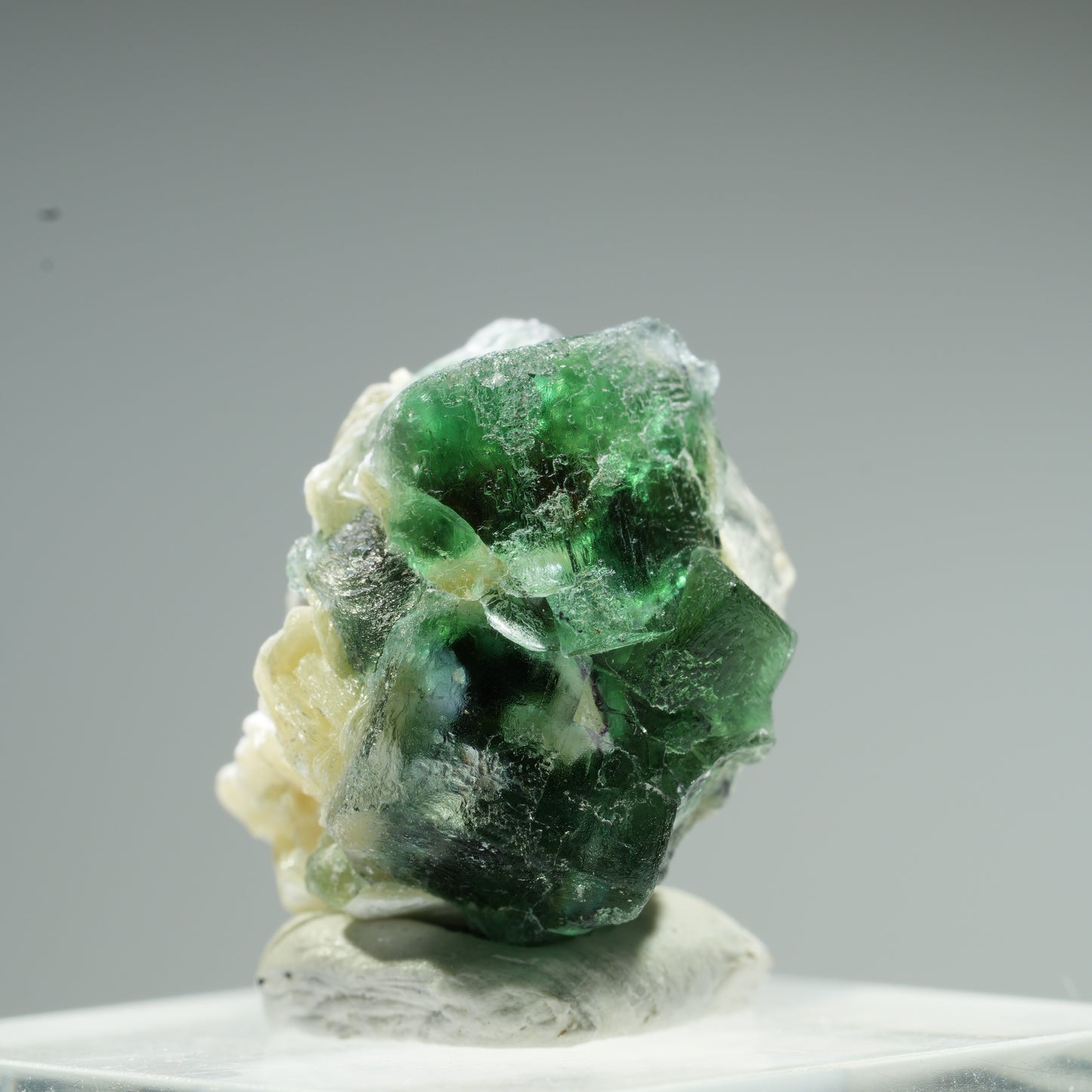 Seltene Phantom Fluorit Würfel, Muskovit Stufe Erongo, Namibia 10*9*8mm #13483