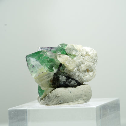 Fluorite fantôme rare en cube, sur muscovite Erongo, Namibie 11*9*9mm #13488