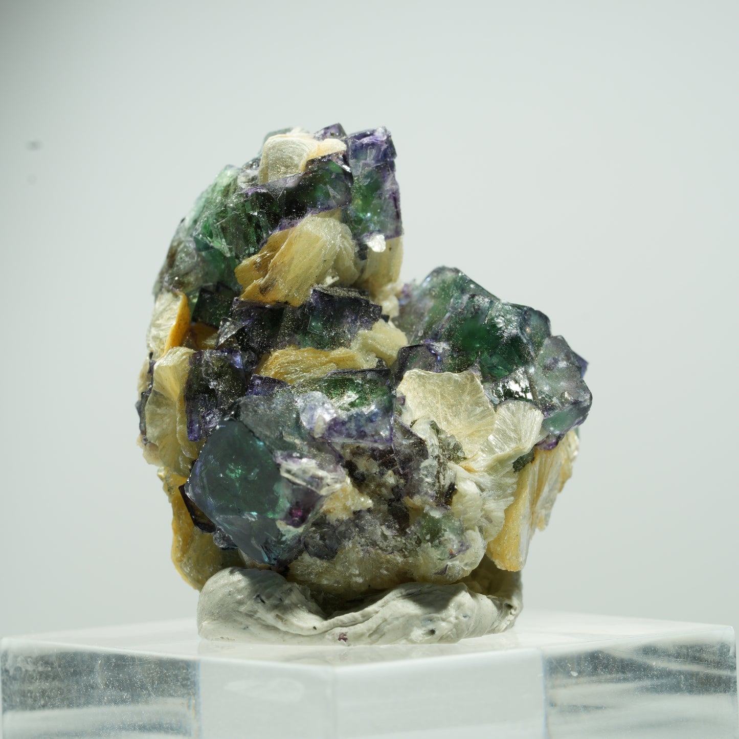 Seltene Phantom Fluorit Würfel, Muskovit Stufe Erongo, Namibia 14*13*10mm #13489