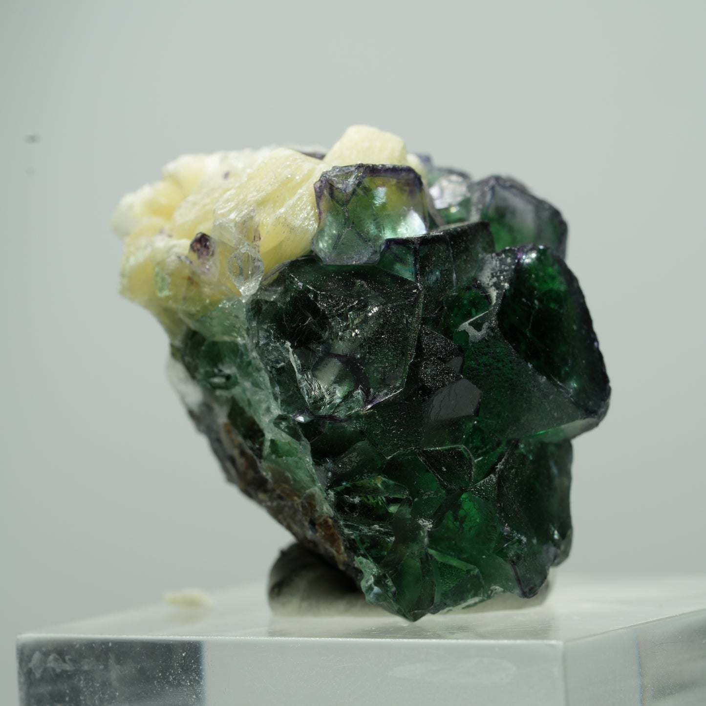 Seltene Phantom Fluorit Würfel, Muskovit Stufe Erongo, Namibia 14*12*9mm #13499