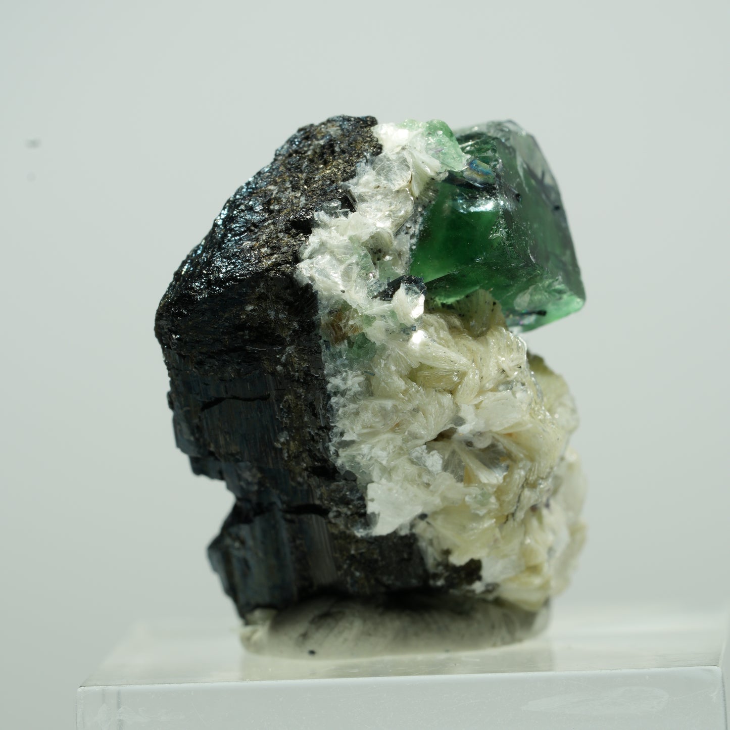 Phantom Fluorit Würfel, Schörl Turmalin, Muskovit Stufe Erongo Namibia 13*13*8mm #13500