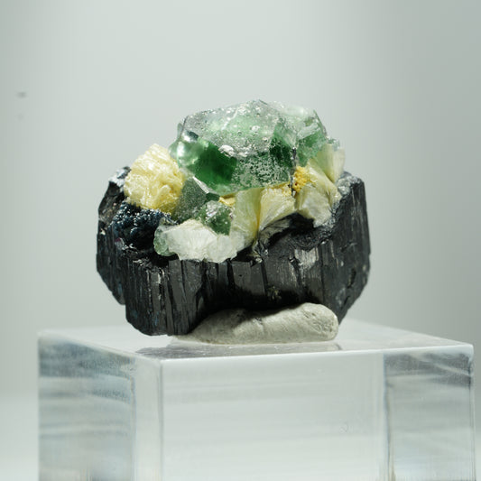 Phantom Fluorit Würfel, Schörl Turmalin, Muskovit Erongo, Namibia 12*10*8mm #13505