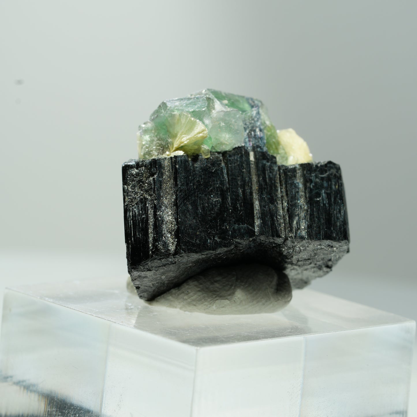 Phantom Fluorit Würfel, Schörl Turmalin, Muskovit Erongo, Namibia 12*10*8mm #13505