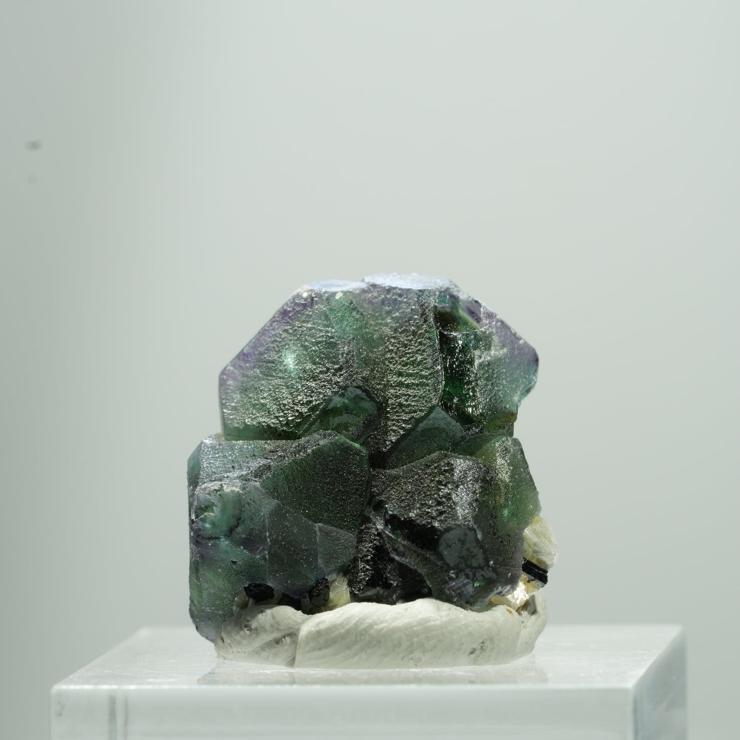 Phantom Fluorit hexagonal, Schörl Turmalin, Muskovit Erongo, Namibia 11*9*8mm #13514