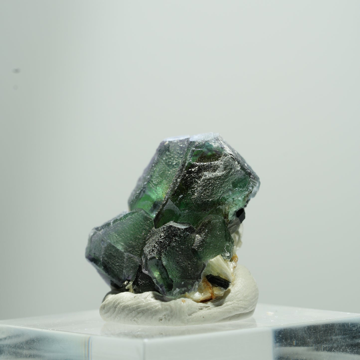 Phantom Fluorit hexagonal, Schörl Turmalin, Muskovit Erongo, Namibia 11*9*8mm #13514