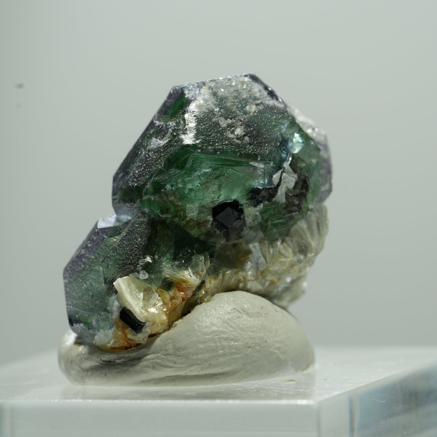 Phantom Fluorit hexagonal, Schörl Turmalin, Muskovit Erongo, Namibia 11*9*8mm #13514