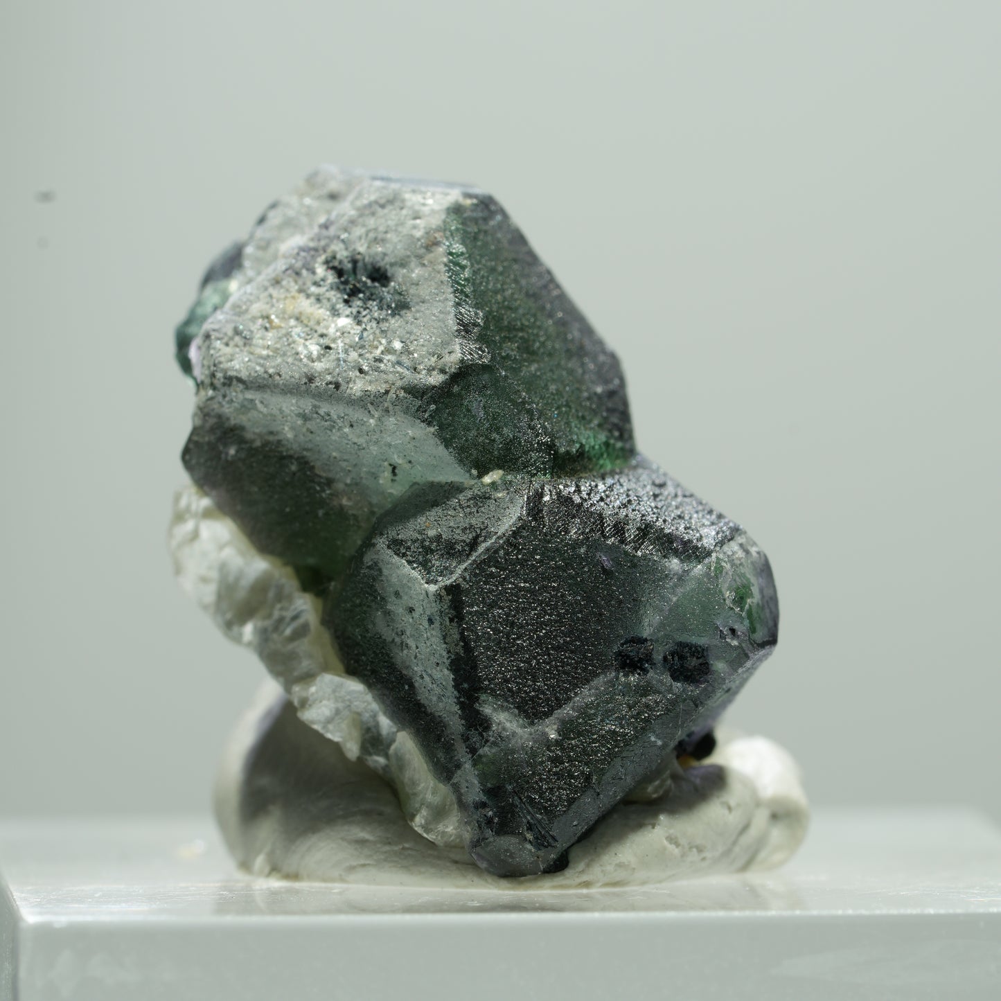 Phantom Fluorit hexagonal, Schörl Turmalin, Muskovit Erongo, Namibia 11*9*8mm #13514
