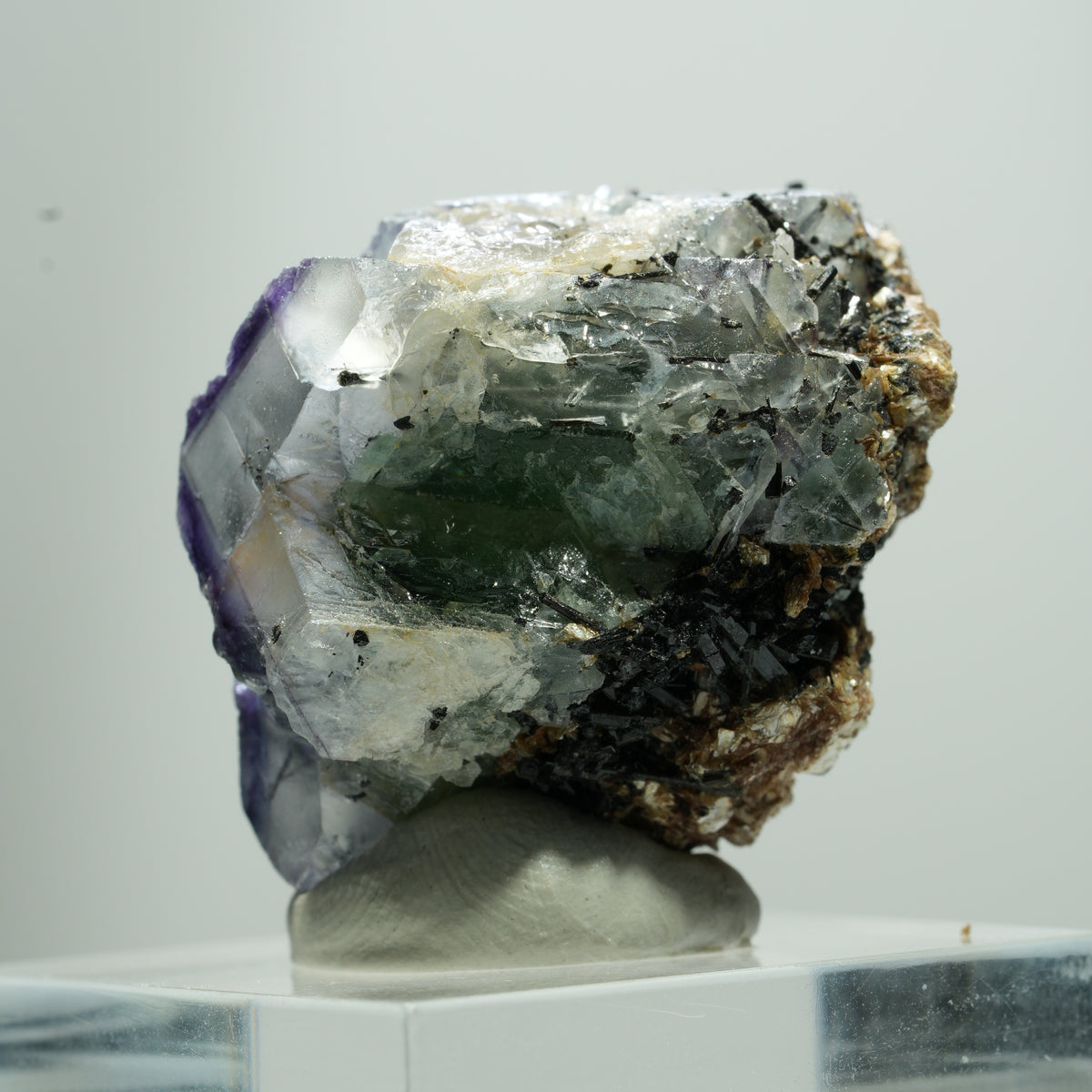 Fluorite fantôme cubique, tourmaline schorl, muscovite Erongo, Namibie 14*13*11mm #13515