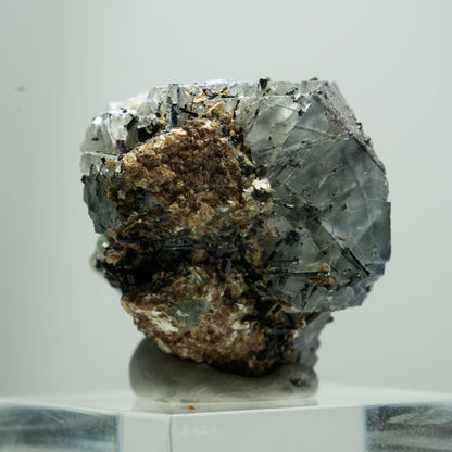 Fluorite fantôme cubique, tourmaline schorl, muscovite Erongo, Namibie 14*13*11mm #13515