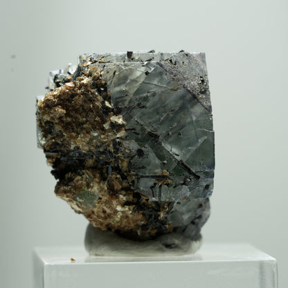 Fluorite fantôme cubique, tourmaline schorl, muscovite Erongo, Namibie 14*13*11mm #13515