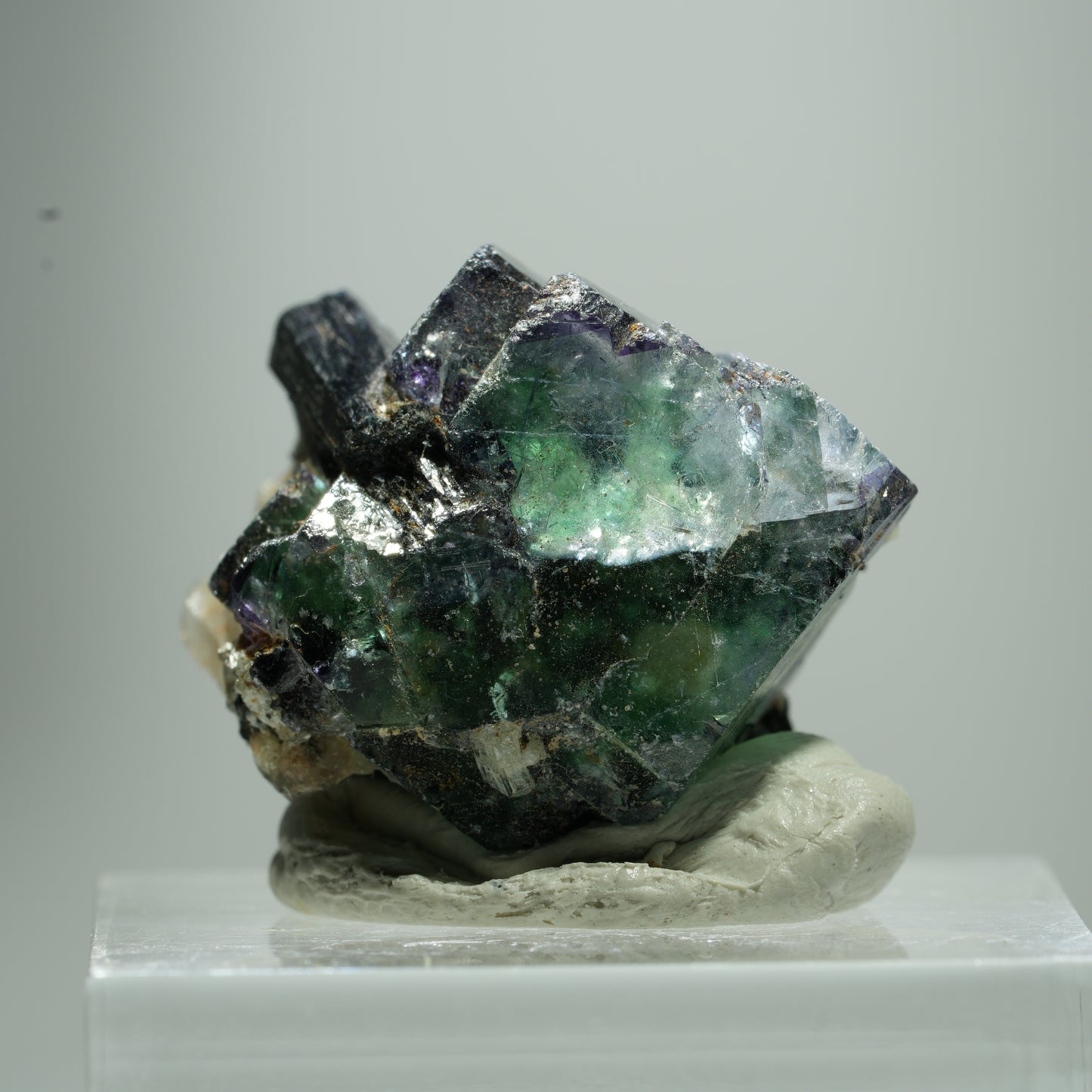 Phantom Fluorit Würfel, Schörl Turmalin, Muskovit Erongo, Namibia 12*9*8mm #13518