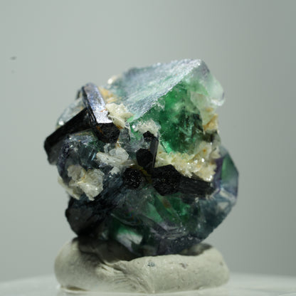 Phantom Fluorit Würfel, Schörl Turmalin, Muskovit Erongo, Namibia 9*7*7mm #13521