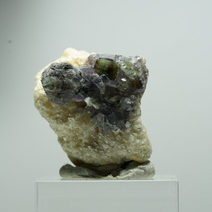 Bunte Phantom Fluorit Würfel, Muskovit Stufe Erongo, Namibia 16*15*13mm #13533