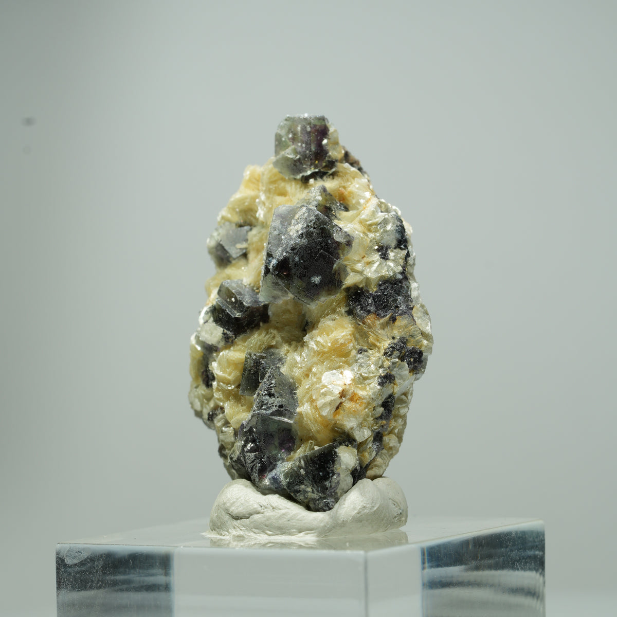 Fluorite fantôme colorée en cubes, tourmaline noire schorl, muscovite Erongo, Namibie 18*11*11mm #13541