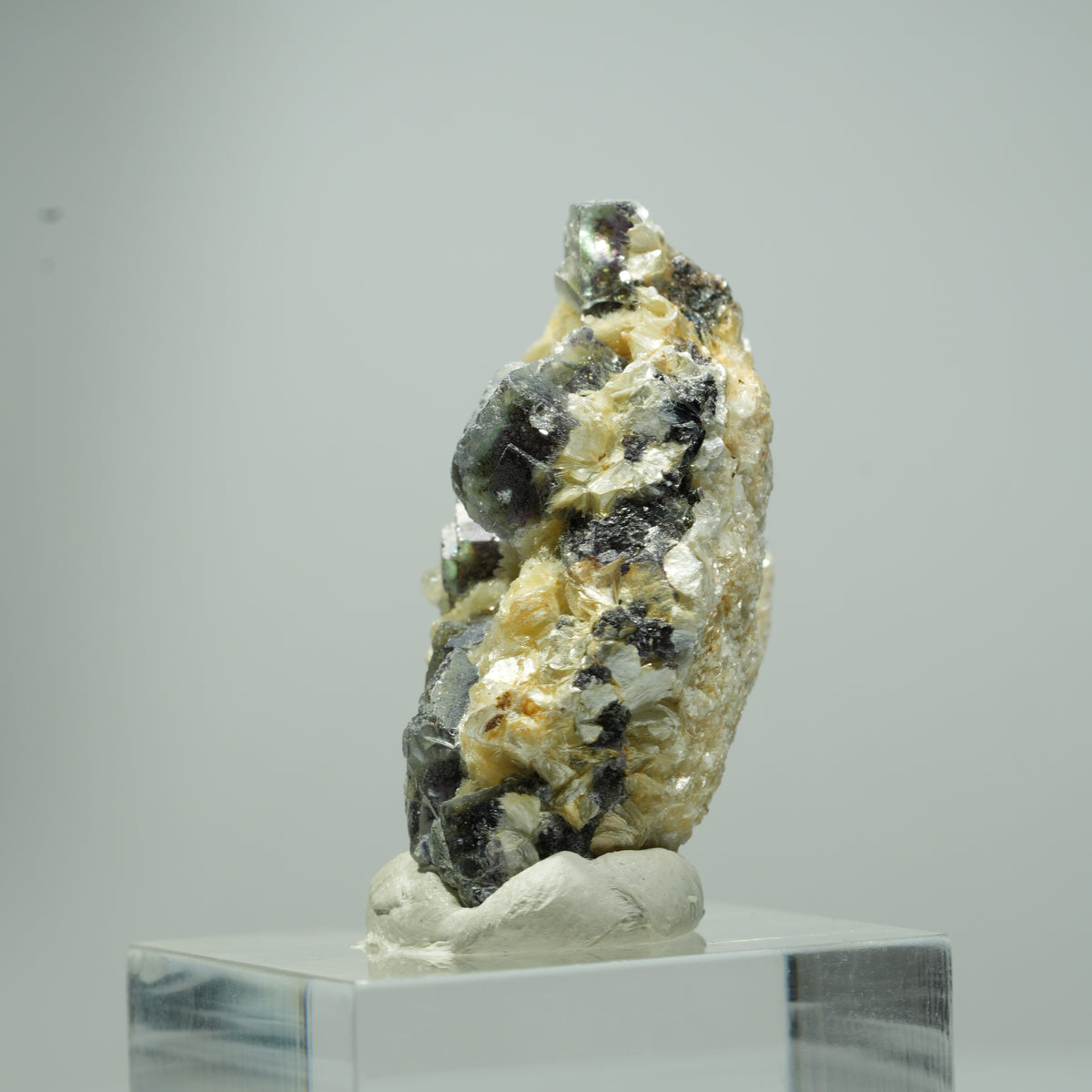 Fluorite fantôme colorée en cubes, tourmaline noire schorl, muscovite Erongo, Namibie 18*11*11mm #13541