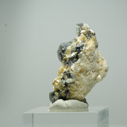Fluorite fantôme colorée en cubes, tourmaline noire schorl, muscovite Erongo, Namibie 18*11*11mm #13541