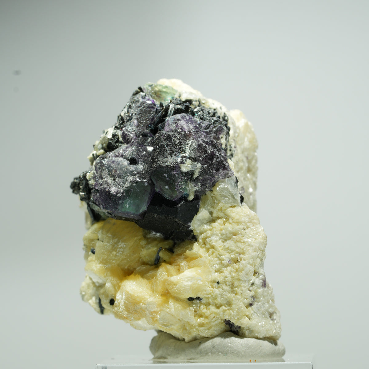 Fluorite fantôme hexagonal, tourmaline schorl, muscovite, hyalite Erongo, Namibie 19*14*12mm #13547