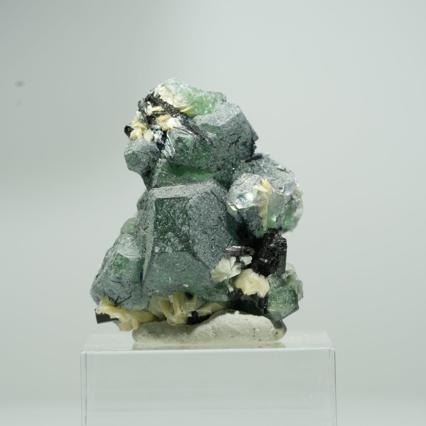 Phantom Fluorit Würfel, Schörl Turmalin, Muskovit Erongo, Namibia 15*14*10mm #13550