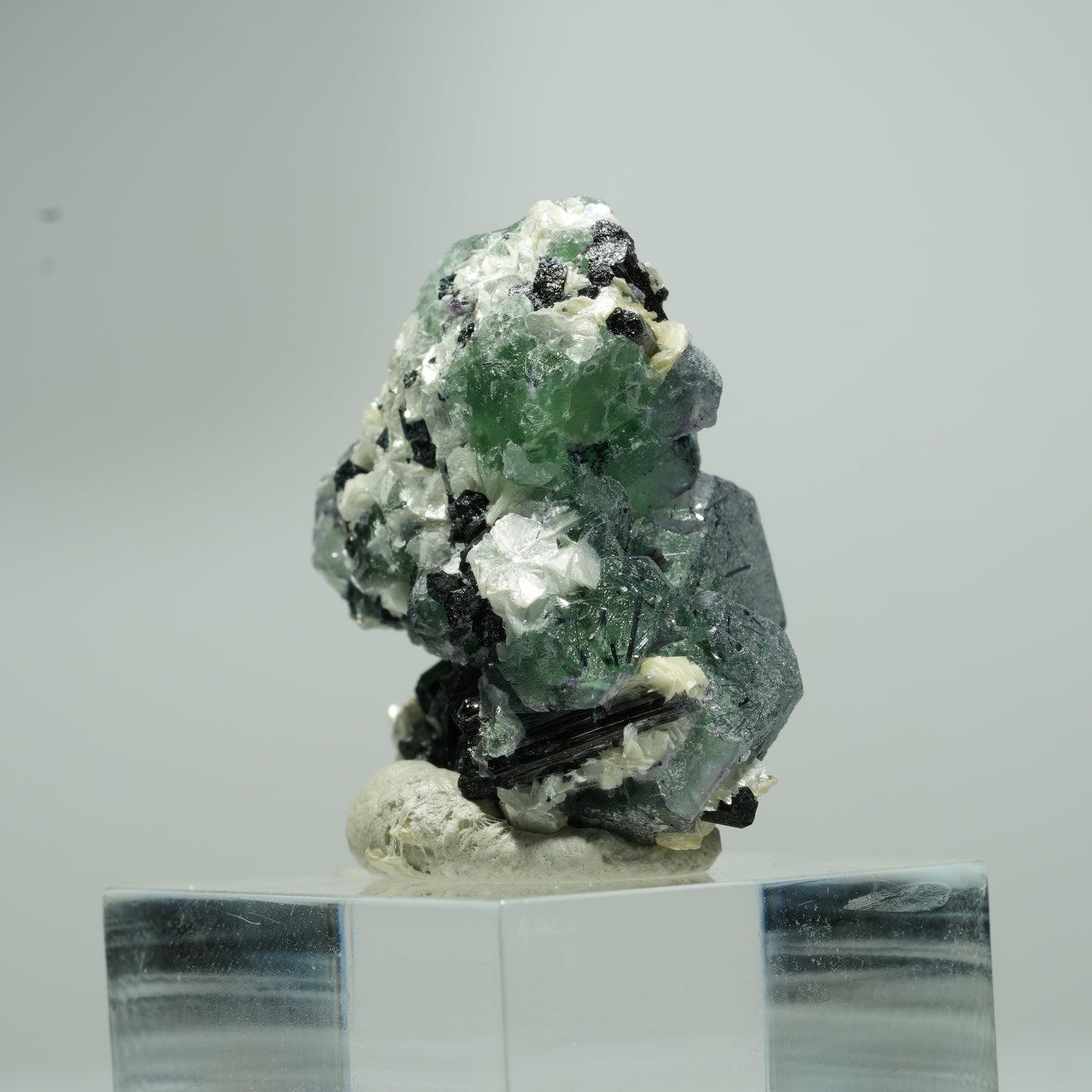Phantom Fluorit Würfel, Schörl Turmalin, Muskovit Erongo, Namibia 15*14*10mm #13550