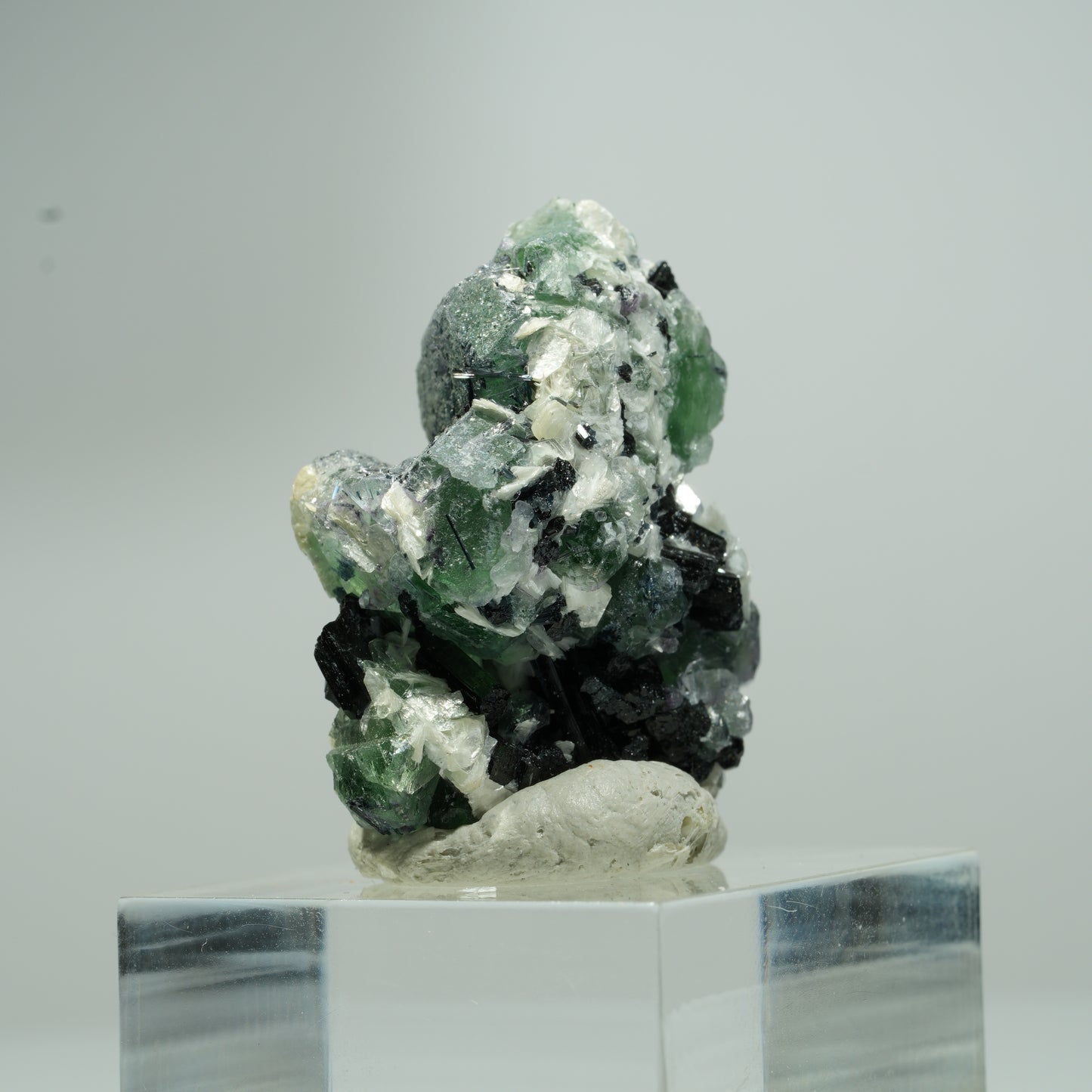 Phantom Fluorit Würfel, Schörl Turmalin, Muskovit Erongo, Namibia 15*14*10mm #13550