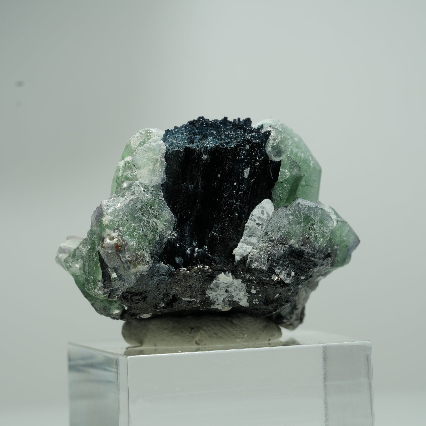 Phantom Fluorit hexagonal, Schörl Turmalin Stufe Erongo, Namibia 18*16*12mm #13551
