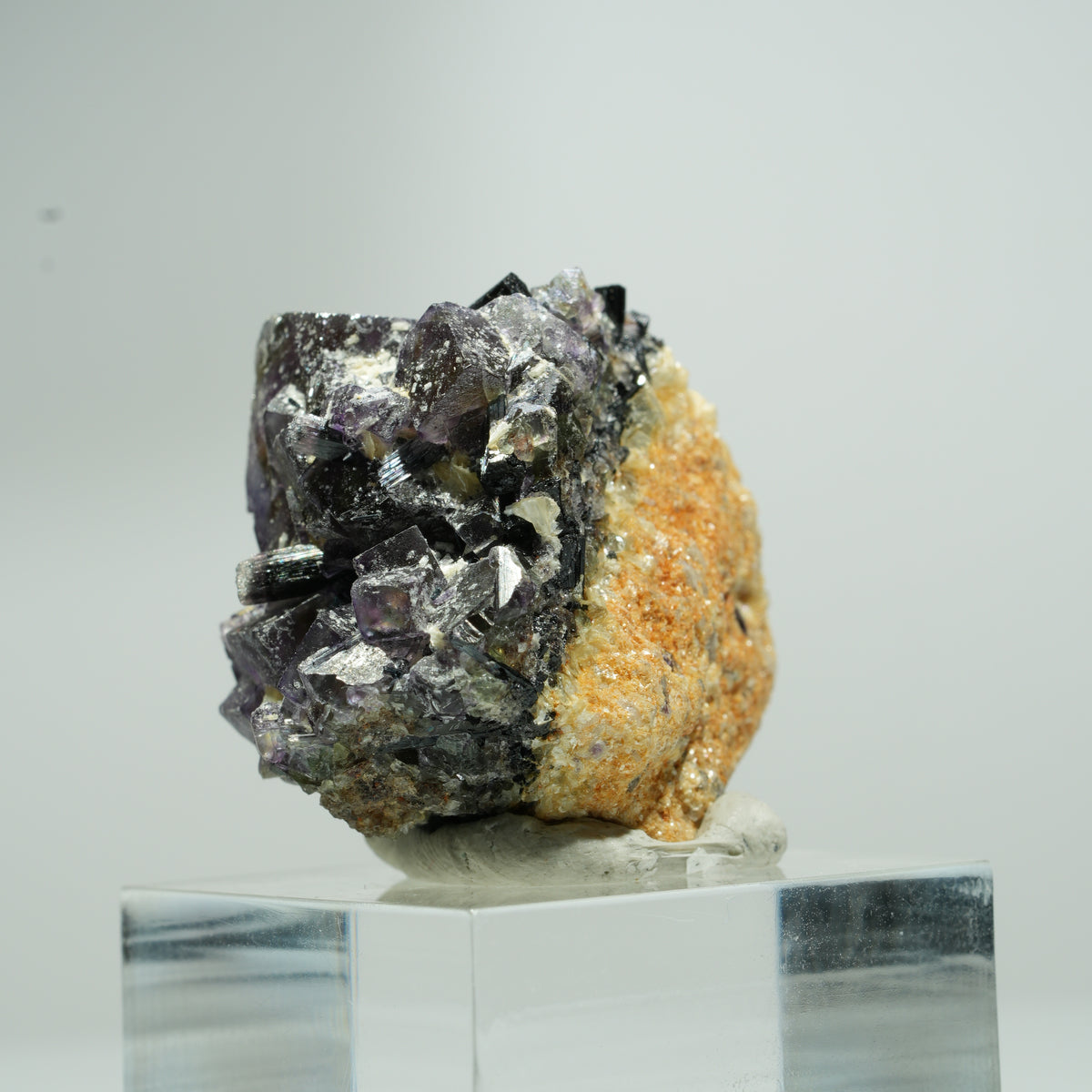 Fluorite fantôme colorée en dés, tourmaline schorl, muscovite Erongo, Namibie 15*14*12mm #13552