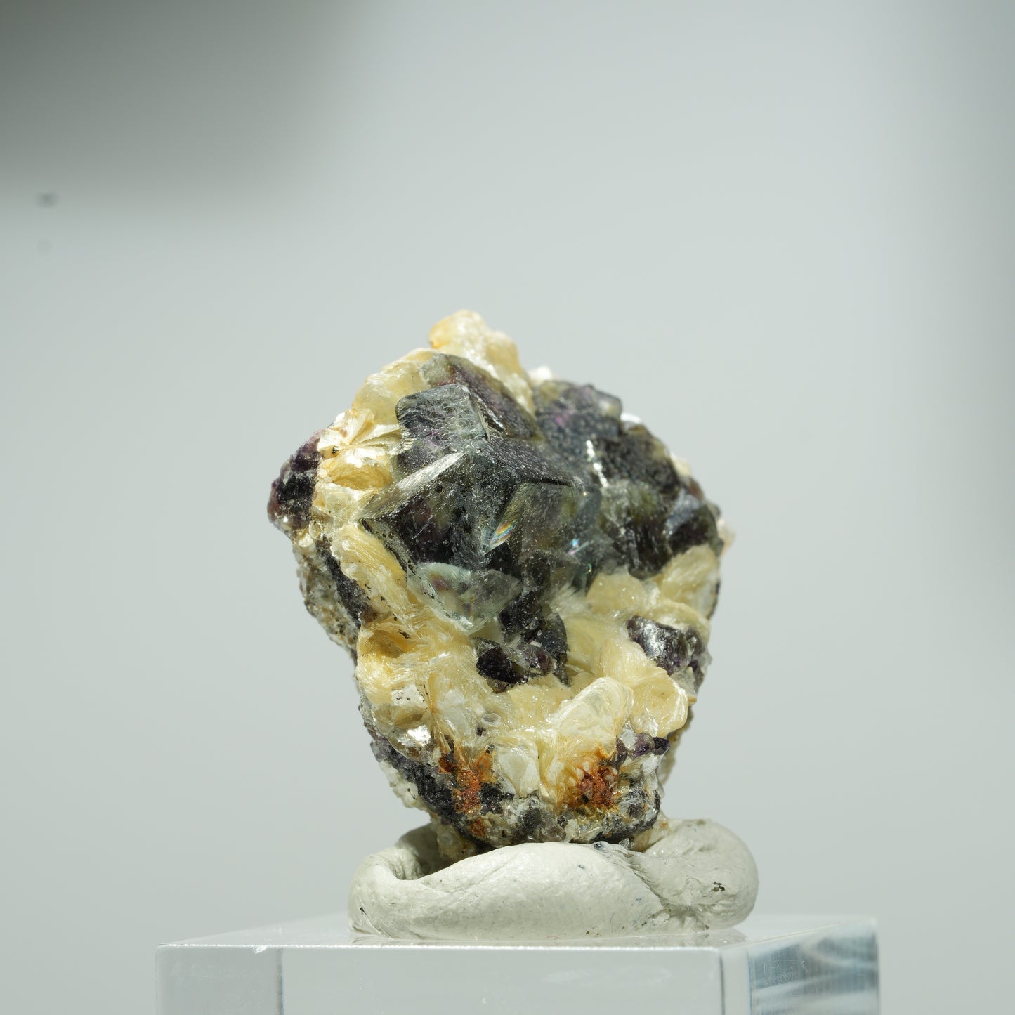 Bunte Phantom Fluorit, Hyalit Opal, Muskovit Stufe Erongo, Namibia 16*13*10mm #13558