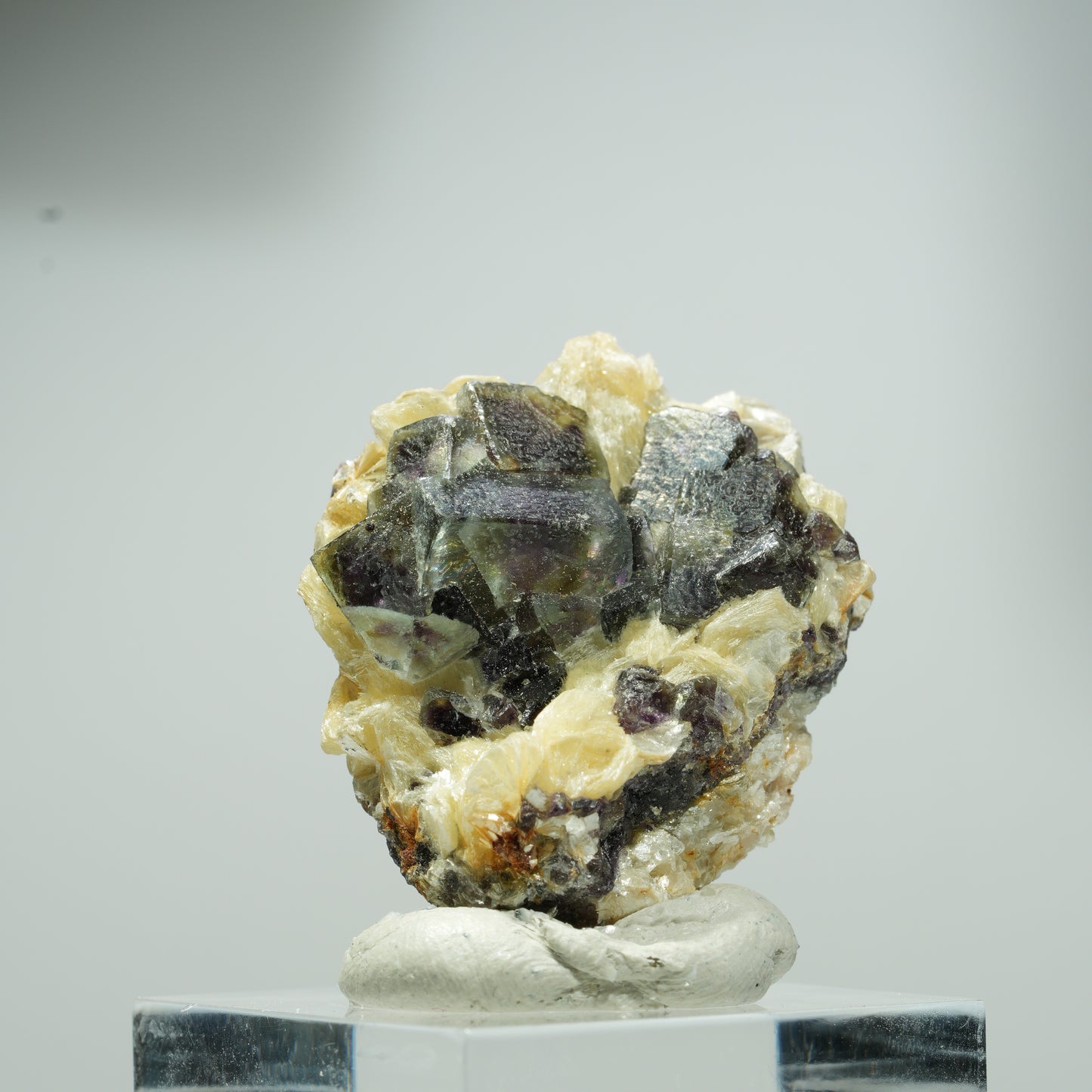 Bunte Phantom Fluorit, Hyalit Opal, Muskovit Stufe Erongo, Namibia 16*13*10mm #13558
