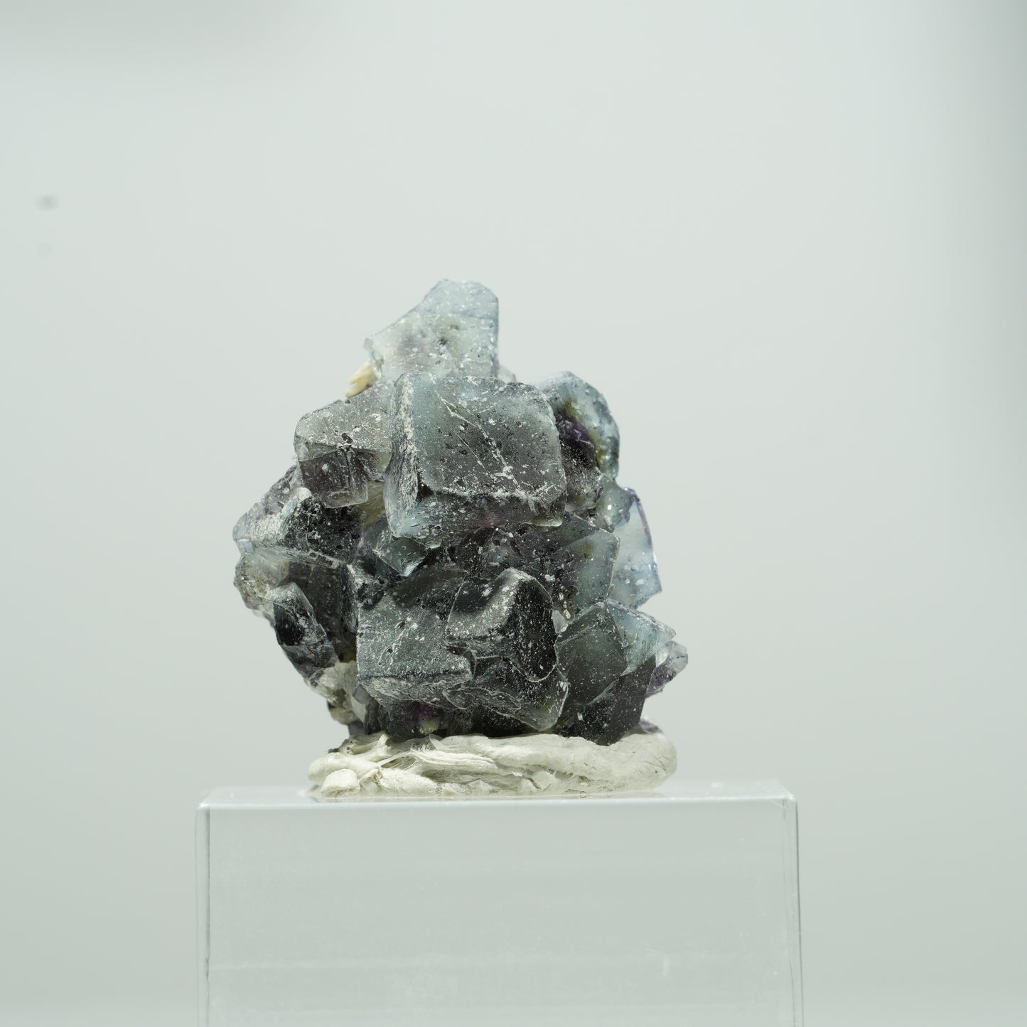 Bunte Phantom Fluorit Würfel, Muskovit Stufe Erongo, Namibia 13*11*9mm #13563