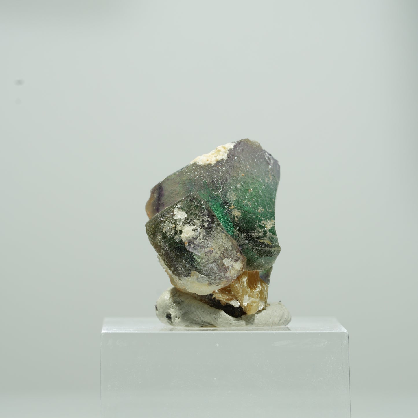 Phantom Fluorit hexagonal, Muskovit, Hyalit Opal Stufe Erongo, Namibia 12*10*8mm #13566